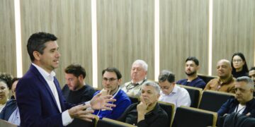Palestra para servidores da prefeitura destaca papel dos homens no combate ao machismo