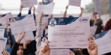Participação das famílias marca formatura de mais 550 alunos no Projeto Educando