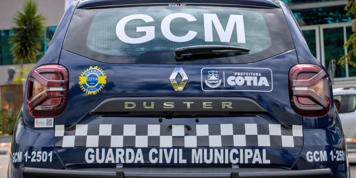 Ladrão de alianças e correntes de ouro é preso pela GCM após perseguição na Raposo Tavares