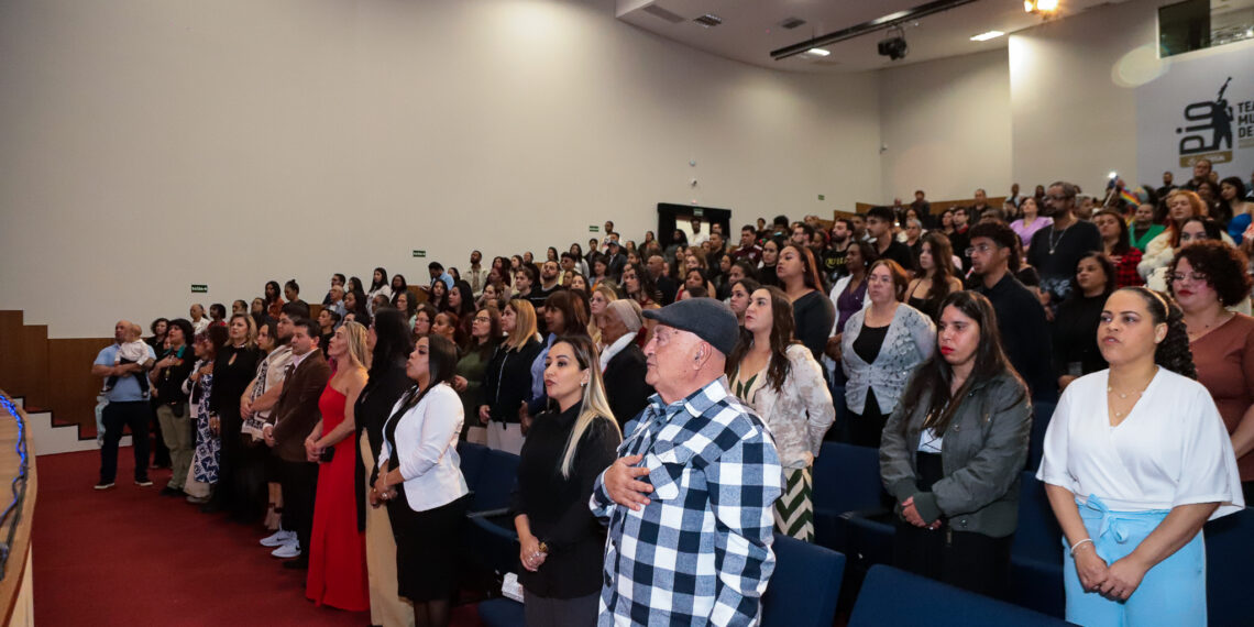 Prefeitura forma 230 alunos em cursos de capacitação profissional e fortalece oportunidades de geração de renda
