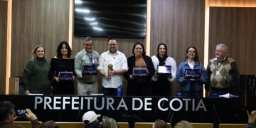Prefeitura Premia cinco escolas que se destacaram em índice nacional de educação