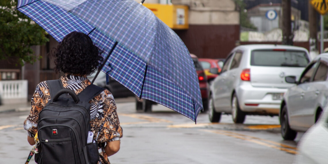 Defesa civil emite novo alerta para possibilidade de tempestades em Cotia 