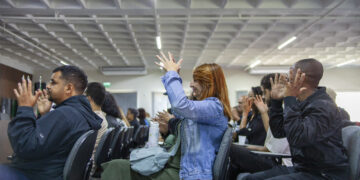 “Xô Solidão” dá voz a histórias de inclusão e autonomia em Cotia