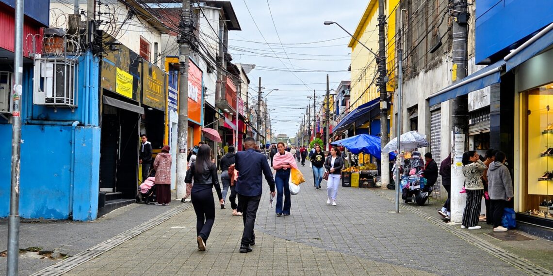 Procon de Cotia orienta consumidores sobre práticas proibidas pelo Código do Consumidor