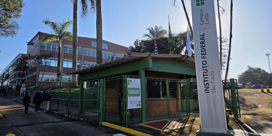 Instituto Federal de Cotia abre inscrições para curso técnico gratuito em Automação Industrial