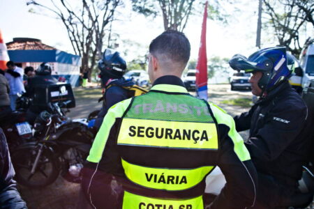 Trânsito: Cotia recebe ação educativa do “Movimento Afaste-se, proteja quem cuida da sua viagem” 1