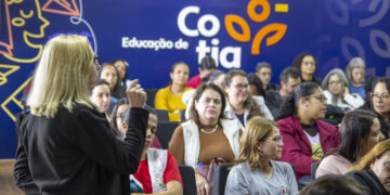 Educação promove formação para 250 professores da Educação Infantil com foco na importância do brincar