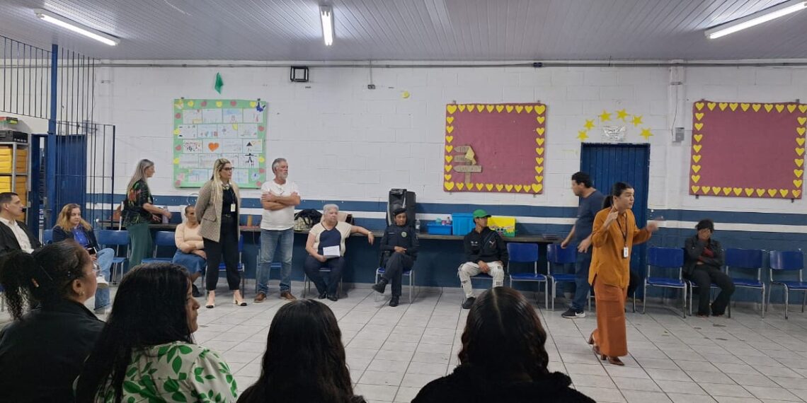 Escolas municipais recebem ação sobre direitos e proteção às mulheres